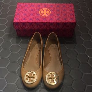 Tory Butch tan leather Reva flats size 9